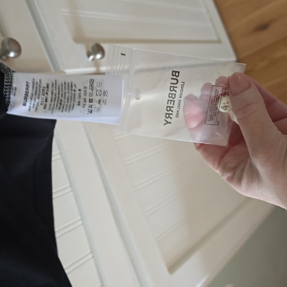12. Burberry M NWT - Picture 7 of 15